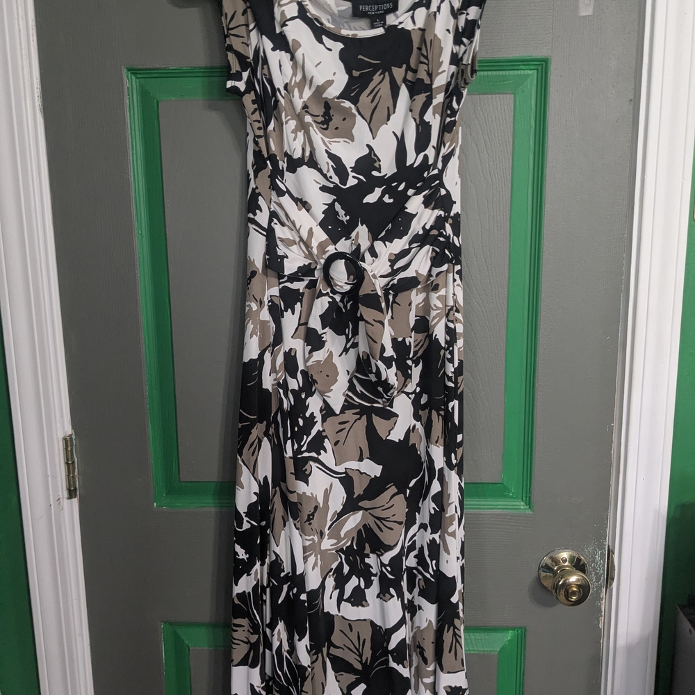 Perceptions Black and White Sleeveless Maxi Sundress